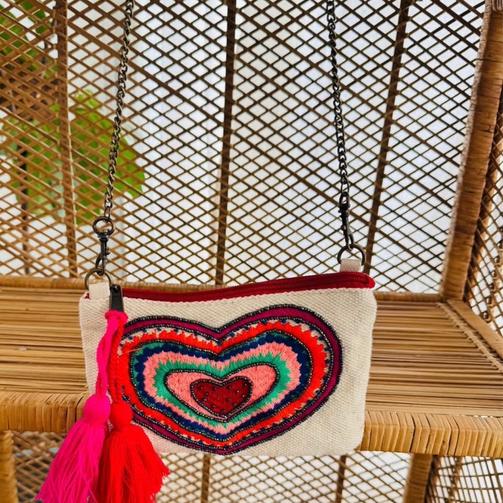 Camel Threads Chain Purse - Picture 4 of 4